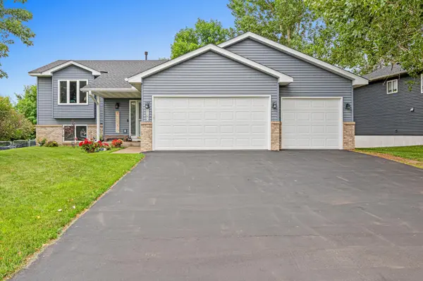 1180 Joes Lake RD SE, Cambridge, MN 55008