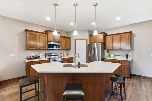 8011 Winfield RD, Rockford, MN 55373