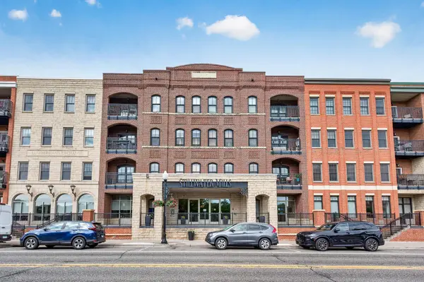 350 Main ST N #406, Stillwater, MN 55082