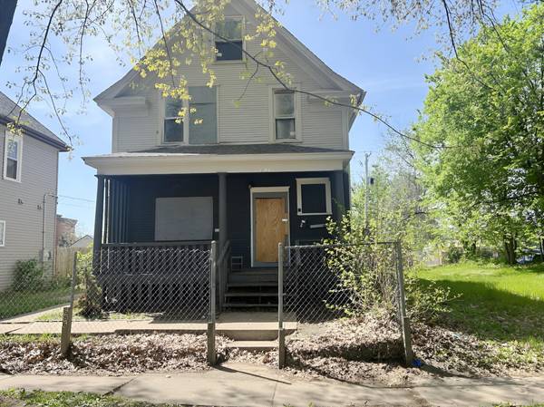 686 Sherburne AVE, Saint Paul, MN 55104