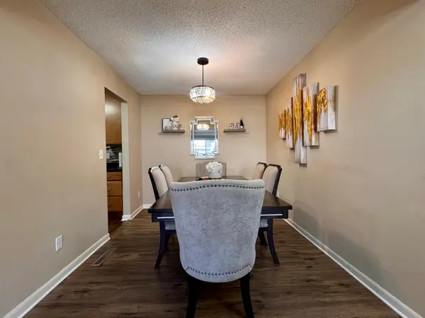 1271 Landmark TRL S, Hopkins, MN 55343