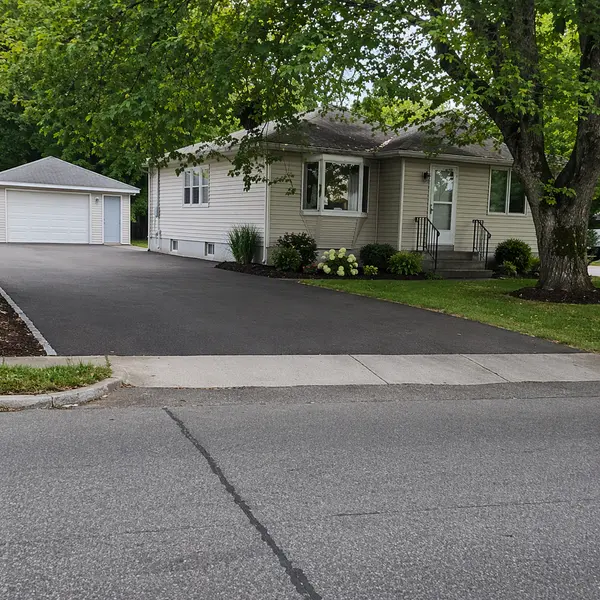 5815 42nd AVE N, Robbinsdale, MN 55422