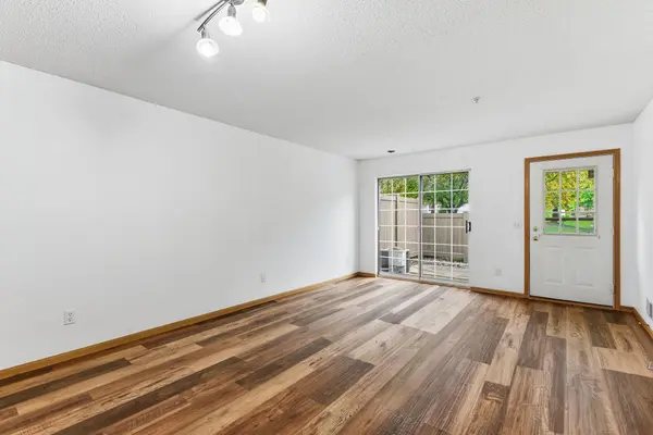 11256 Providence LN, Eden Prairie, MN 55344
