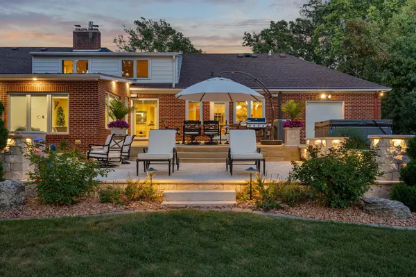 301 22nd ST NW, Austin, MN 55912