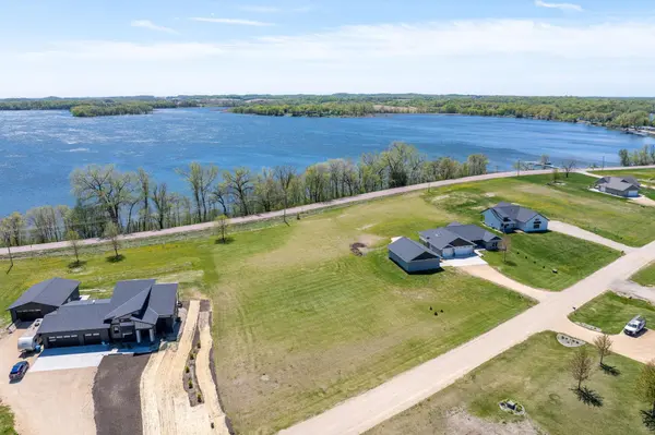 23473 Cardinal DR, Cleveland, MN 56017