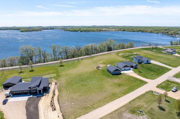 23473 Cardinal DR, Cleveland, MN 56017