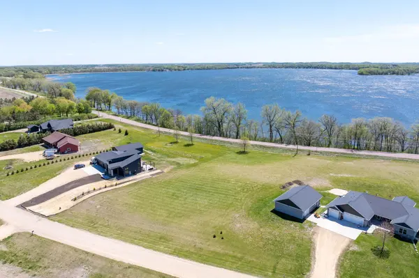 23473 Cardinal DR, Cleveland, MN 56017