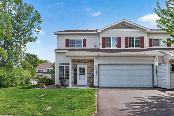 21203 Pinto PL, Forest Lake, MN 55025