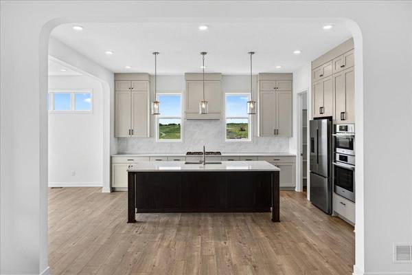 19265 Everglade PATH, Farmington, MN 55024