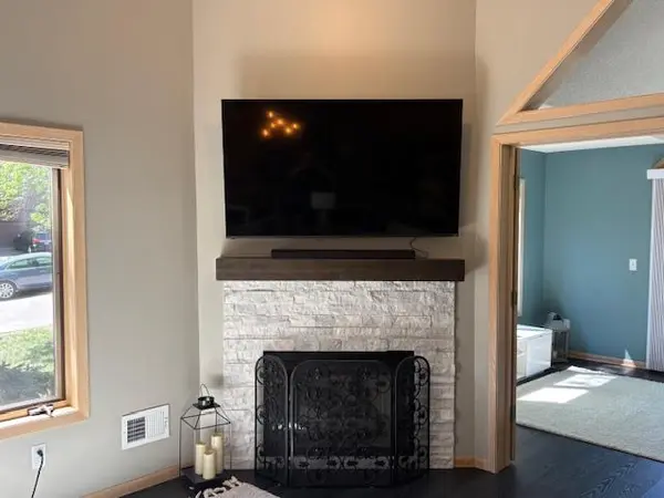 12572 Parkwood DR, Burnsville, MN 55337
