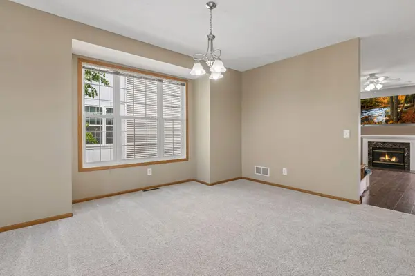 7944 Stratford CIR N, Shakopee, MN 55379