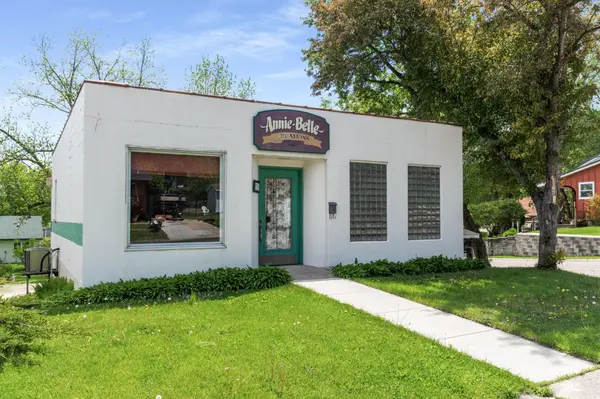 739 Willow ST, Faribault, MN 55021