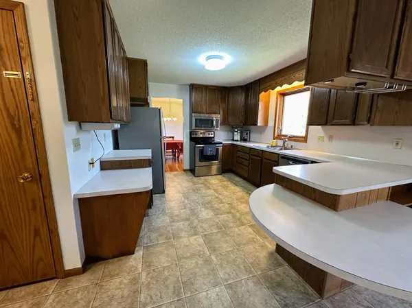 608 Pinetree DR, Perham, MN 56573