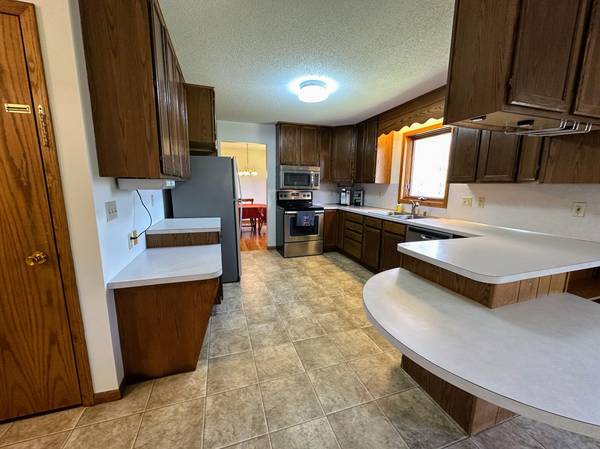 608 Pinetree DR, Perham, MN 56573