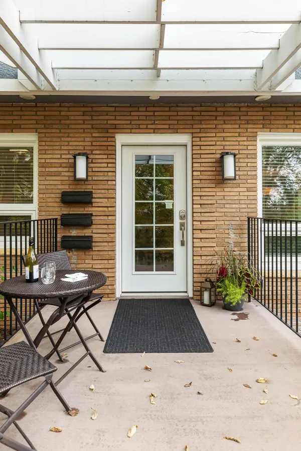 4214 Queen AVE S, Minneapolis, MN 55410