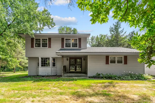 5352 Eagle Creek BLVD, Shakopee, MN 55379
