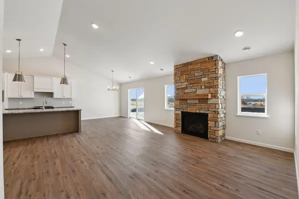 1401 Mallard Lane, Belle Plaine, MN 56011