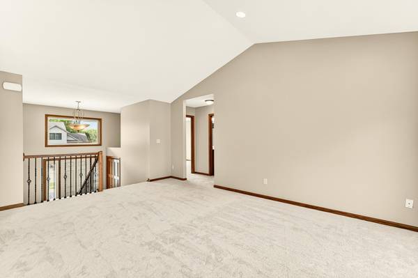 2350 Ponderosa DR SW, Rochester, MN 55902
