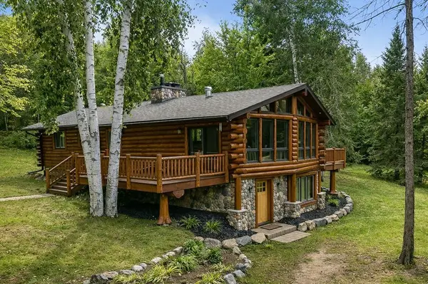 280 S Lake Lawrence RD NE, Outing, MN 56662