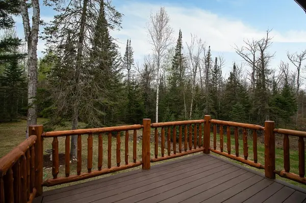 280 S Lake Lawrence RD NE, Outing, MN 56662