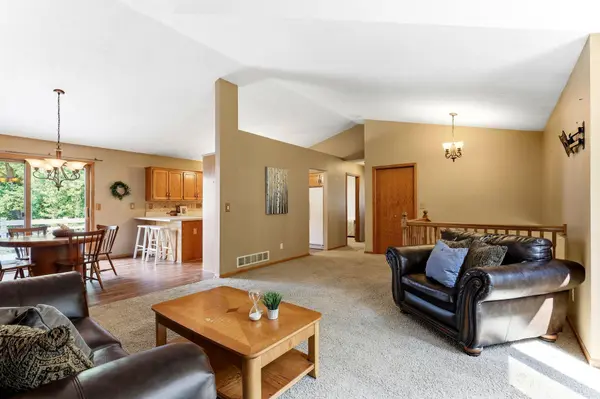 397 Viking DR E, Little Canada, MN 55117