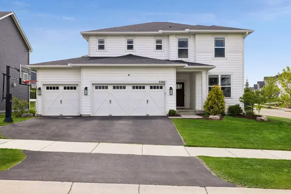 2265 Creekview DR, Victoria, MN 55386
