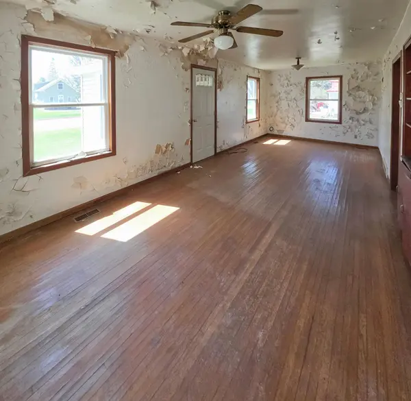 350 River AVE, Middle River, MN 56737