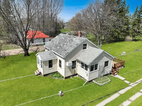 350 River AVE, Middle River, MN 56737