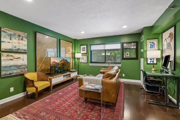 3131 Excelsior BLVD #113, Minneapolis, MN 55416