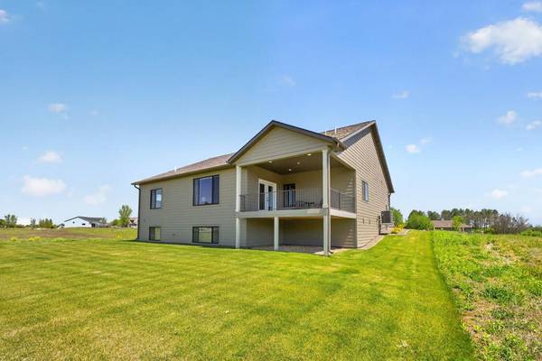 1509 Wildwood DR, Lake City, MN 55041