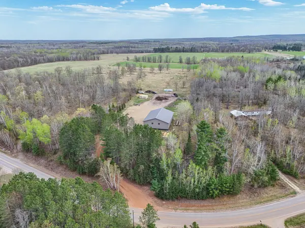 21851 Moose Point Road, Cohasset, MN 55721