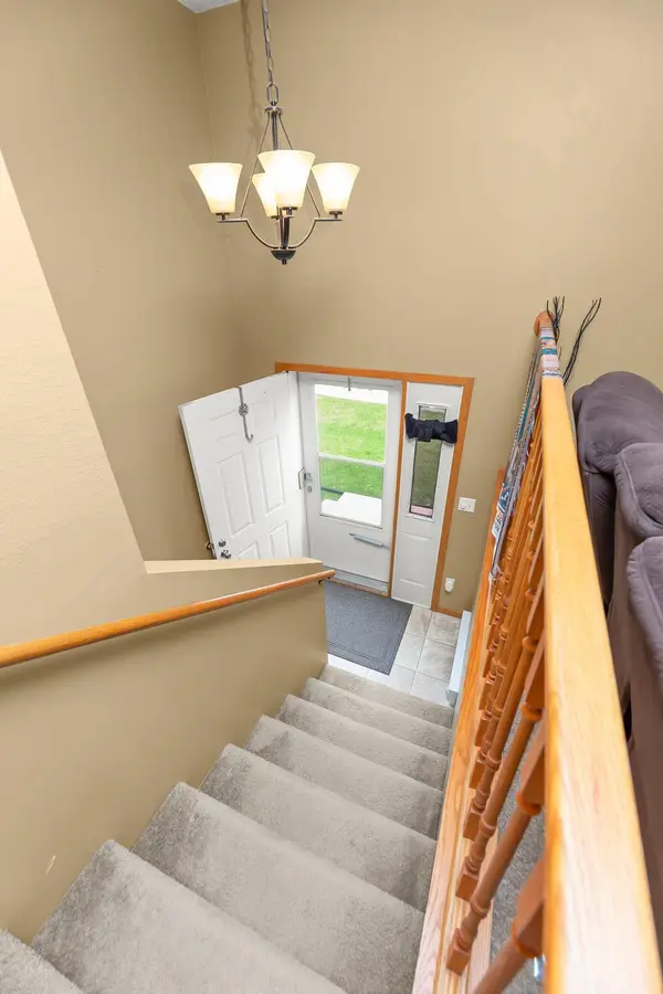 2728 33 1/2 AVE S, Fargo, ND 58104