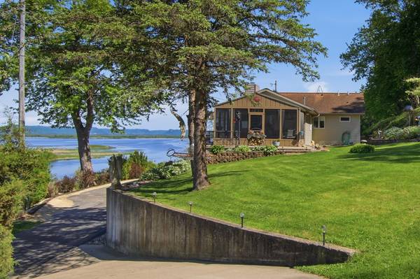 544 Bennett AVE, Minneiska, MN 55910