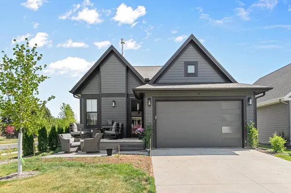 11490 Sunflower LN N, Lake Elmo, MN 55042