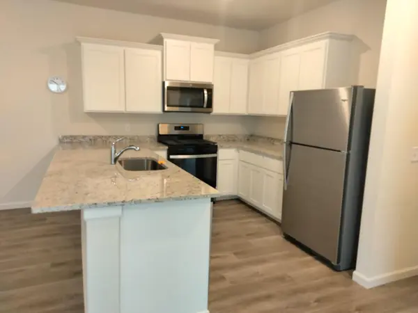 39872 Fallbrook AVE, North Branch, MN 55056