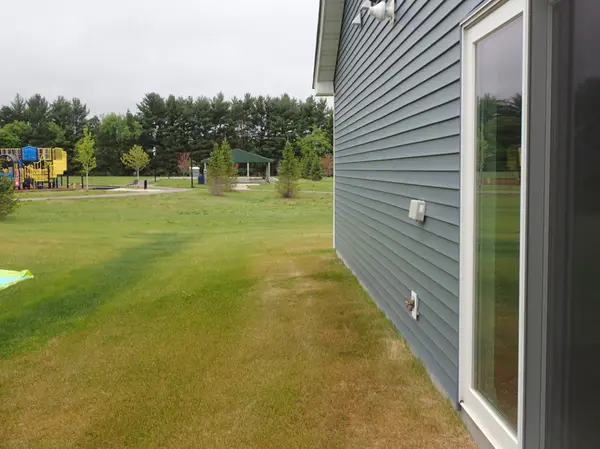 39872 Fallbrook AVE, North Branch, MN 55056