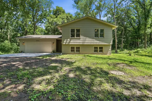 20663 Ulysses ST NW, Elk River, MN 55330