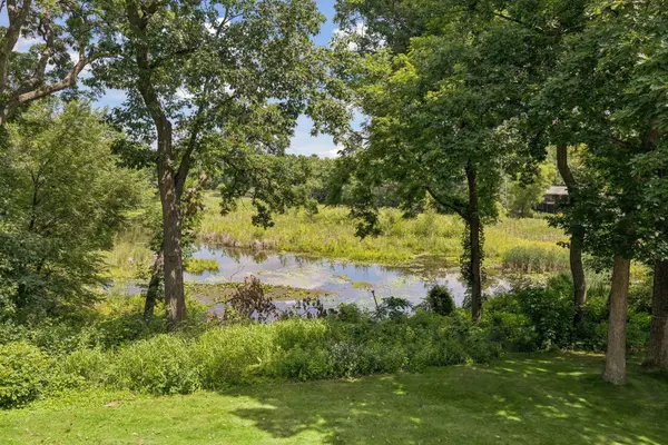 3931 Huntingdon DR, Hopkins, MN 55305