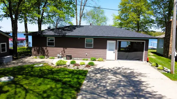 3178 Viewpoint RD, Isle, MN 56342