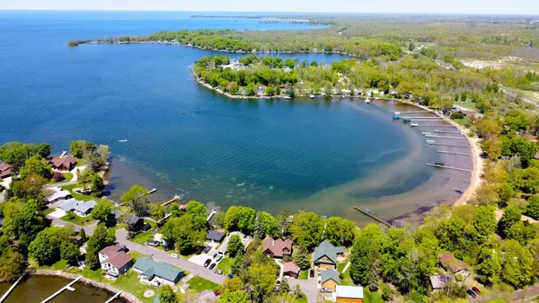 3178 Viewpoint RD, Isle, MN 56342