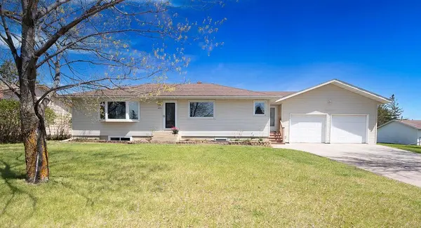 403 Richwood RD, Detroit Lakes, MN 56501