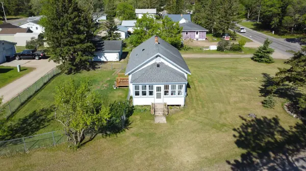 17 Balsam AVE NW, Menahga, MN 56464