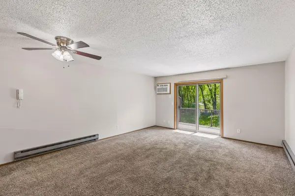 5447 Babcock TRL #S206, Inver Grove Heights, MN 55077