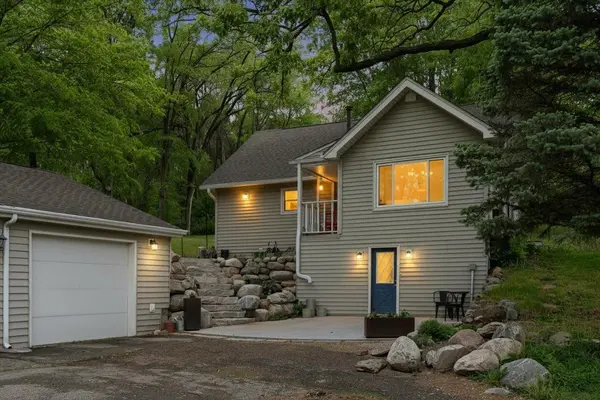 425 County Road 19, Minnetrista, MN 55364
