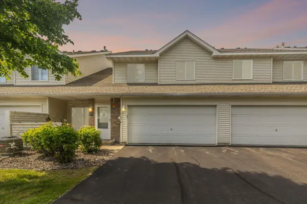 7036 49th ST N, Oakdale, MN 55128