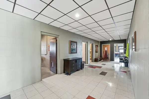 612 N Brown ST, Winthrop, MN 55396