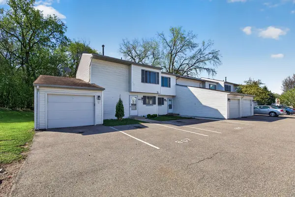 605 Portland DR E, Burnsville, MN 55337