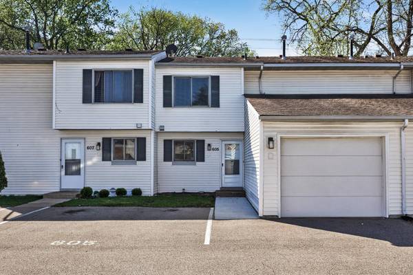 605 Portland DR E, Burnsville, MN 55337