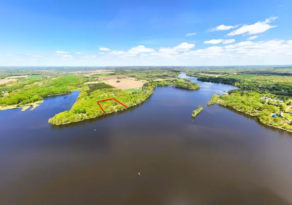 1887 Dusty LN, Mora, MN 55051