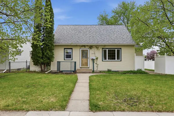 1401 19th ST S, Fargo, ND 58103
